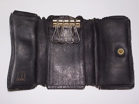 祖母が愛用していたＣＨＡＮＥＬの巾着バッグをリュックにリメイク